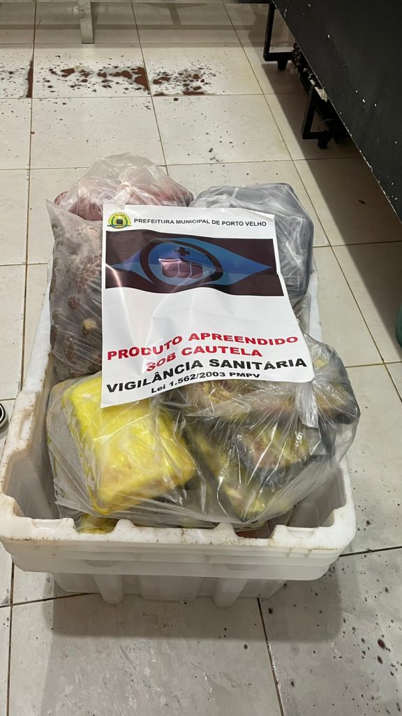 Polícia Civil interdita estabelecimentos comerciais e apreende produtos