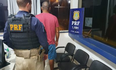 Caminhoneiro foragido por tráfico de drogas é preso pela PRF na BR-364