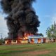 Incêndio de grande proporção destrói duas empresas e uma casa em Rondônia