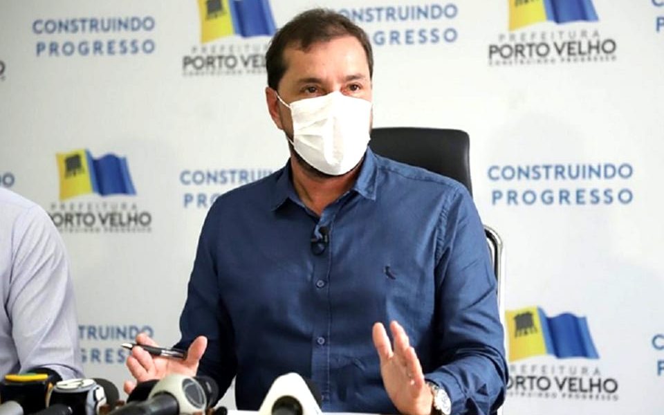 Prefeito de Porto Velho diz que irá comprar 80 mil doses da vacina contra a COVID-19