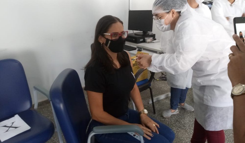 Pessoas a partir de 37 anos começam a ser vacinadas nesta sexta-feira em Porto Velho