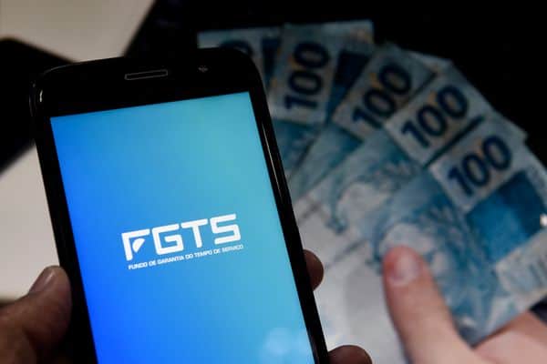 FGTS: Caixa Econômica distribuirá R$ 8 bilhões de reais nas contas dos trabalhadores brasileiros