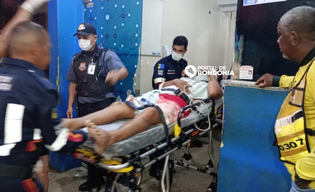 4C60DEE9-9255-41FC-9F9B-DBF3AE19F3AA-1024x625 Homem é atacado a tiros em frente de casa durante roubo no bairro São Francisco