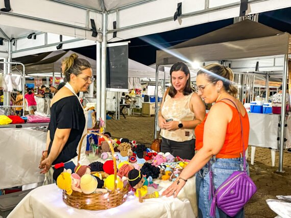 Feira-de-Emprendedores-CODMPE-21.12.2024-Bruna-Felipe5-570x428-1 Rondônia lidera no ranking de geração de empregos formais no primeiro trimestre de 2025 na Região Norte