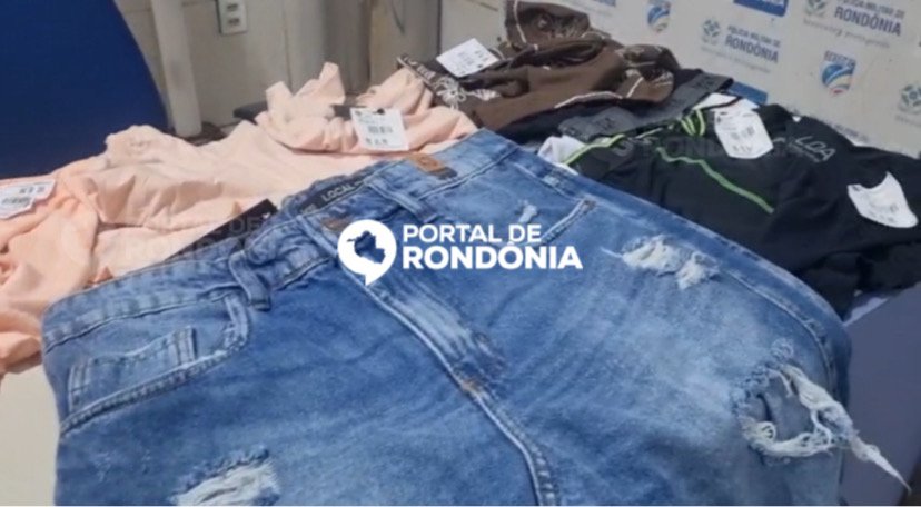 C97526B1-613A-4F8A-A803-91D3CDE9DA6A Homem é preso após furtar roupas e tênis de loja no Centro de Porto Velho