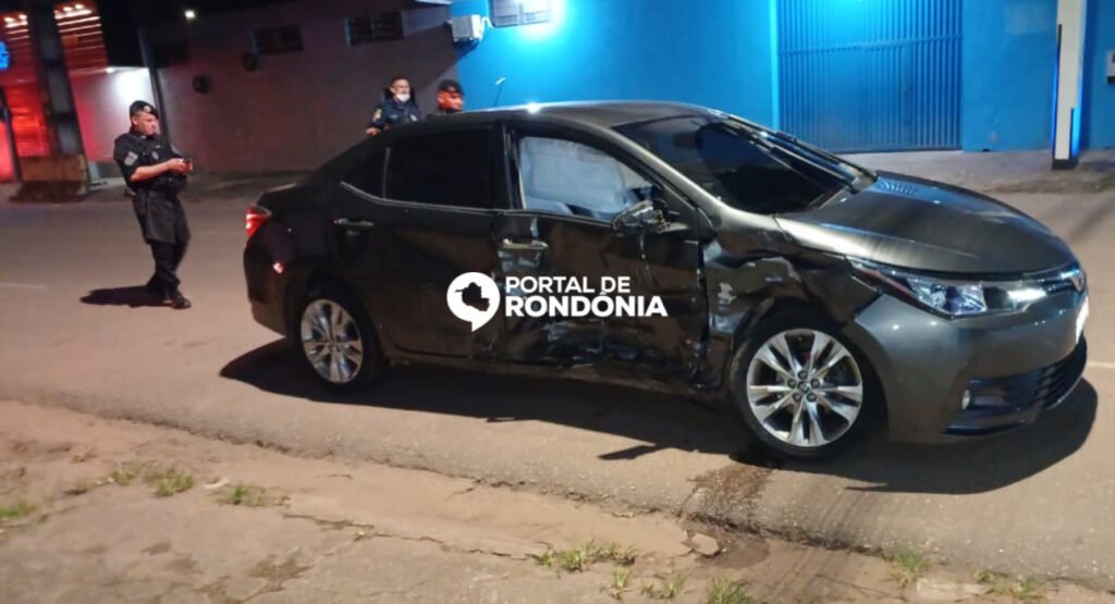 9F84A2E2-7F17-49CF-9E69-D0CB81668AFA-1024x555 Motorista de carro foge após causar grave acidente na avenida Jorge Teixeira