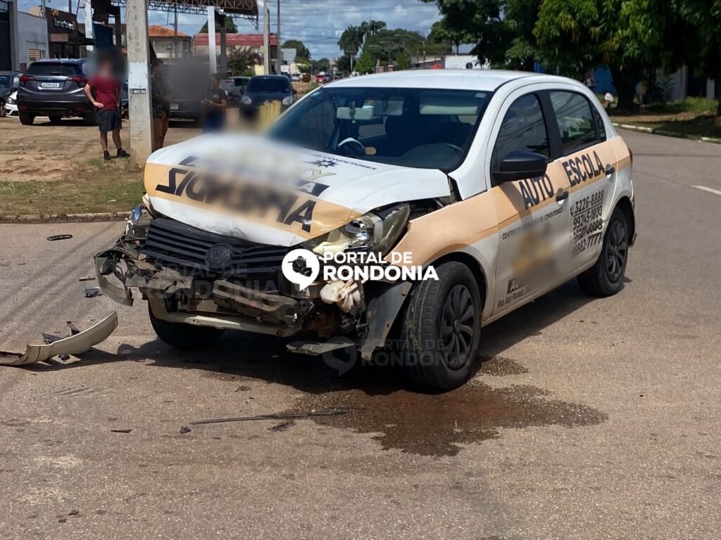 WhatsApp-Image-2026-02-27-at-14.37.39-1024x768 Carro de Autoescola se envolve em grave acidente no bairro Nova Porto Velho