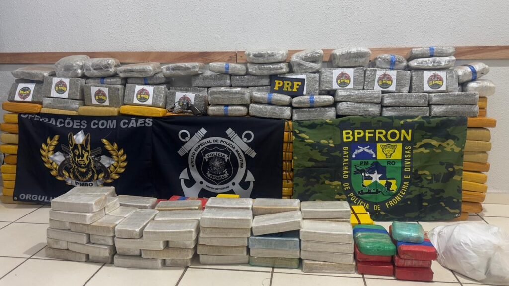 WhatsApp-Image-2026-03-29-at-10.14.51-1024x576 Dupla é presa com mais de 400 quilos de drogas em operação no Rio Madeira