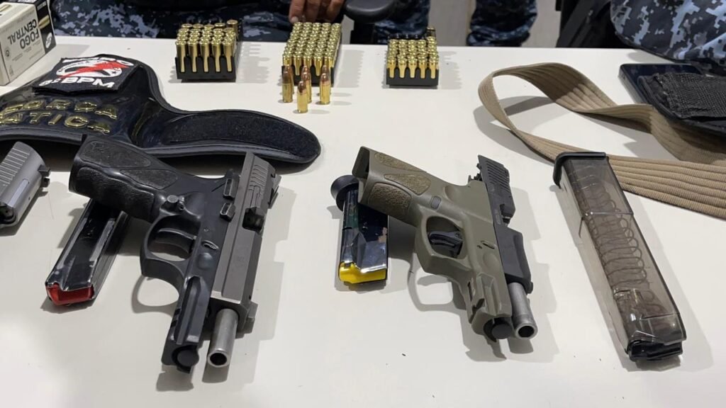 WhatsApp-Image-2026-04-01-at-20.40.13-1024x576 Polícia Militar prende dupla com arsenal de armas em distrito de Porto Velho