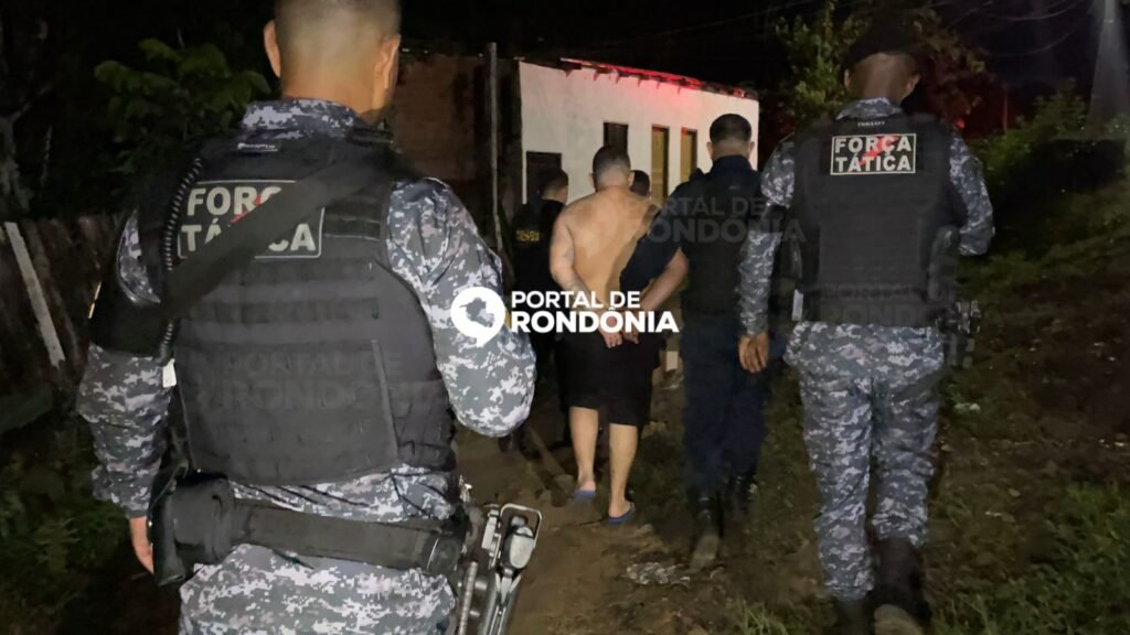 WhatsApp-Image-2026-04-14-at-08.42.38-1-1024x576 Irmãos são presos por tráfico no 'Beco Joaquim Nabuco' em Porto Velho