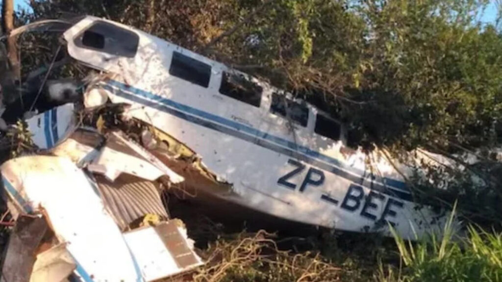 foto-aviao-vale-1024x576 Avião com milhões de dólares e reais cai e dinheiro é saqueado por moradores no Paraguai